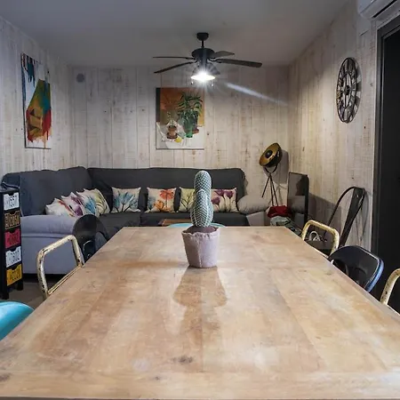 Casa Nueva De Pueblo Con Piscina Y Barbacoa * Malgrat de Mar